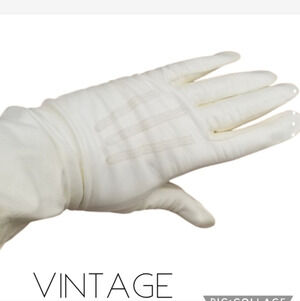 Vintage 60's French gloves 6.75‎